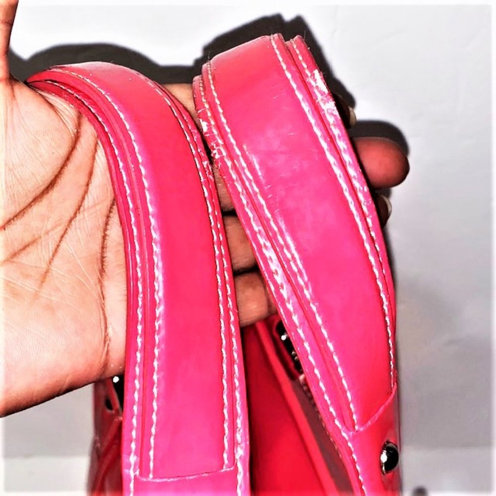 🎖️SOLD🎖️- MAXX NY Patent Leather Hobo Bag - Picture 6 of 12